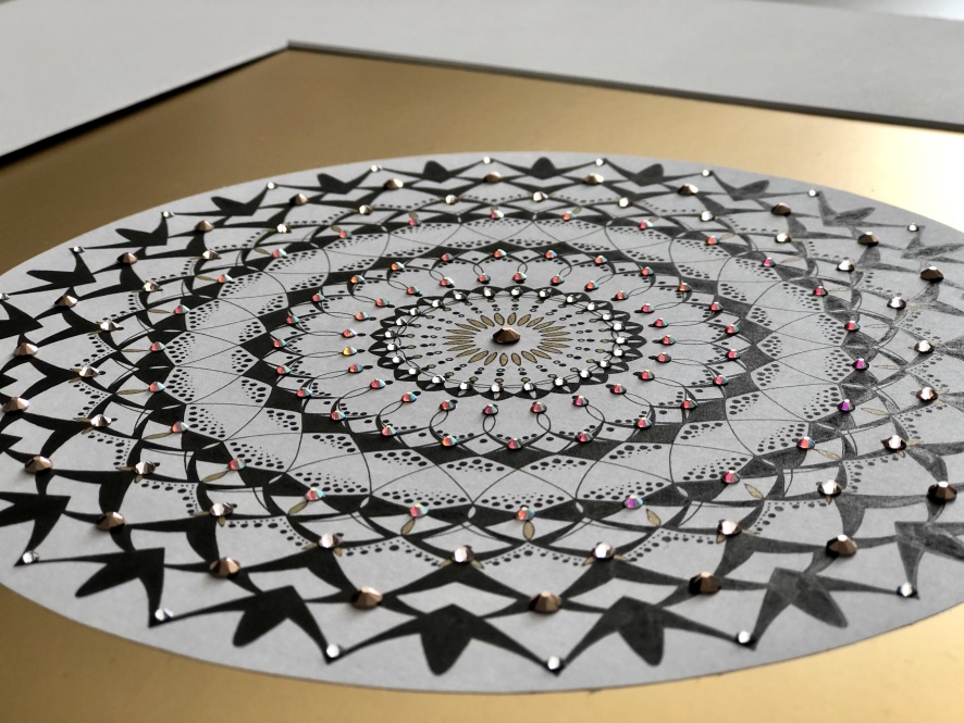 MANDALA ROVNOVÁHA, HARMONIE A VNITŘNÍ KLID
